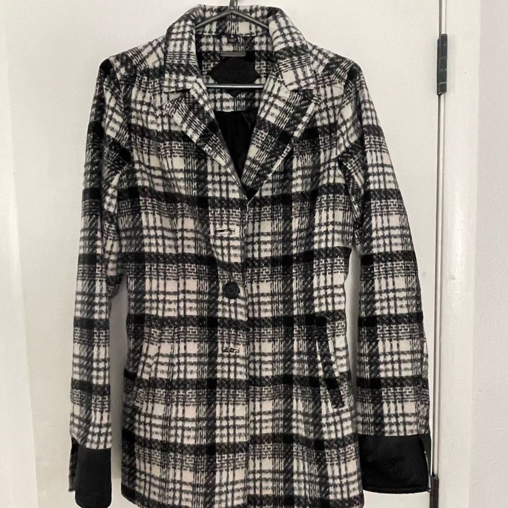 Black and White Plaid Blazer Timeless Design